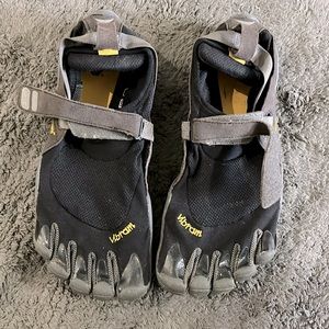 Vibram Men’s Fivefingers Size 44